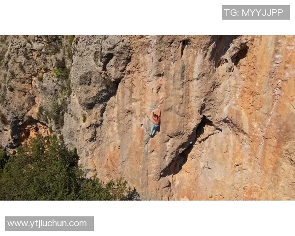 攀岩之巅:深入上海攀岩队的速度挑战与成长之路 攀岩之巅:深入上海攀岩队的速度挑战与成长之路